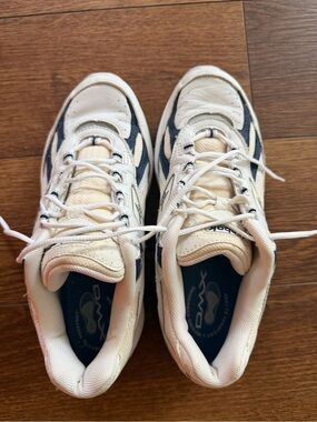 Vintage Reebok DMX Chunky Sneakers White Navy Y2K  Shoes Size 8.5